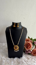 Multi stone pearl pendant set